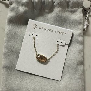 Elisa Pendant Necklace in Citrine